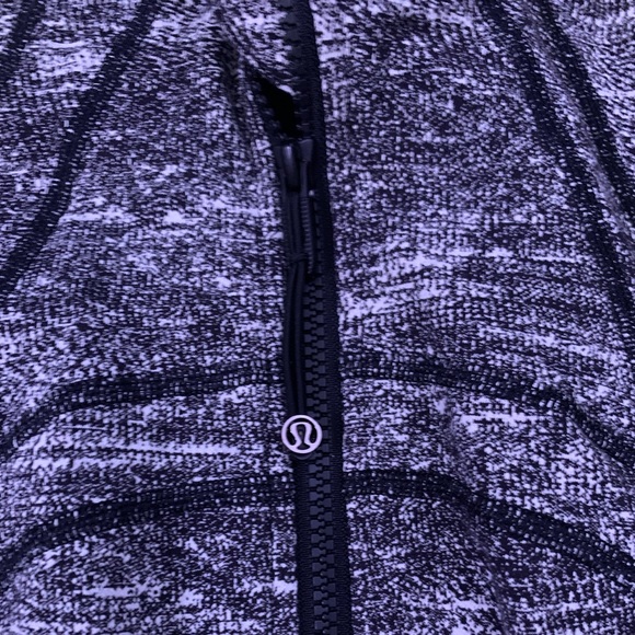 Excellent condition Lululemon 🍋 Define Jacket Size 6 - Picture 11 of 13